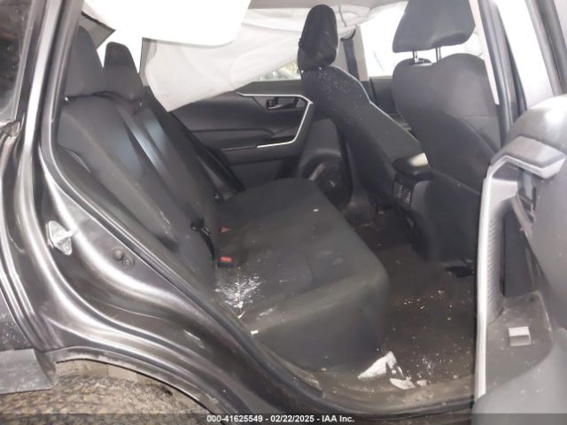 2T3F1RFV1PC371481 Toyota RAV4 LE