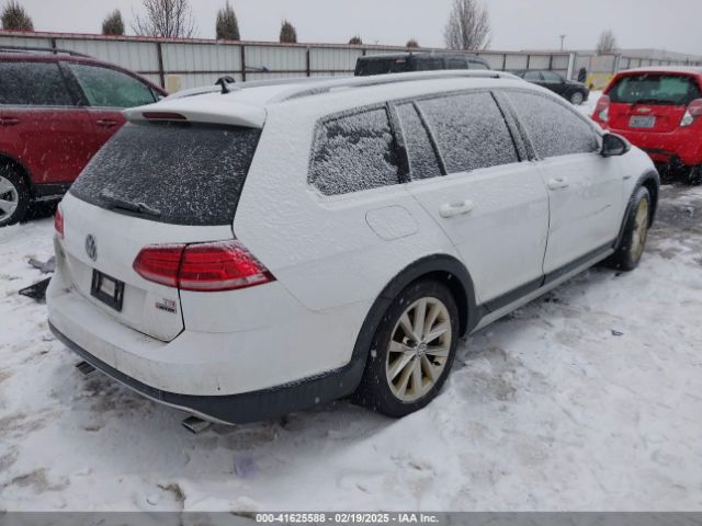 2018 VOLKSWAGEN GOLF ALLTRACK 3VWM17AU0JM768534 Photo 3