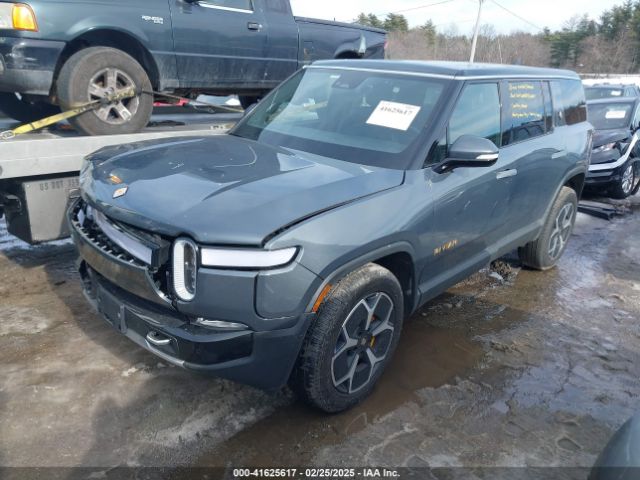 7PDSGABA6PN023661 Rivian R1s Adventure
