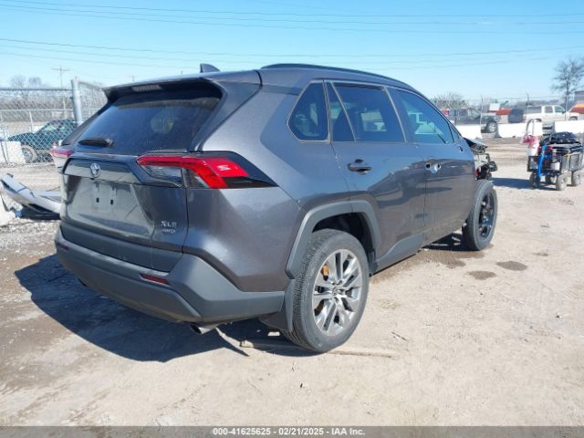2T3A1RFV8NC297757 Toyota Rav4 Xle Premium