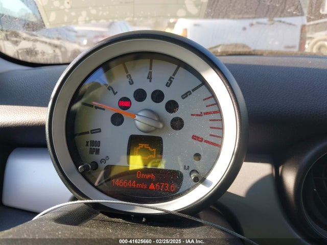 2009 MINI COOPER WMWMF33509TU72507 Photo 6