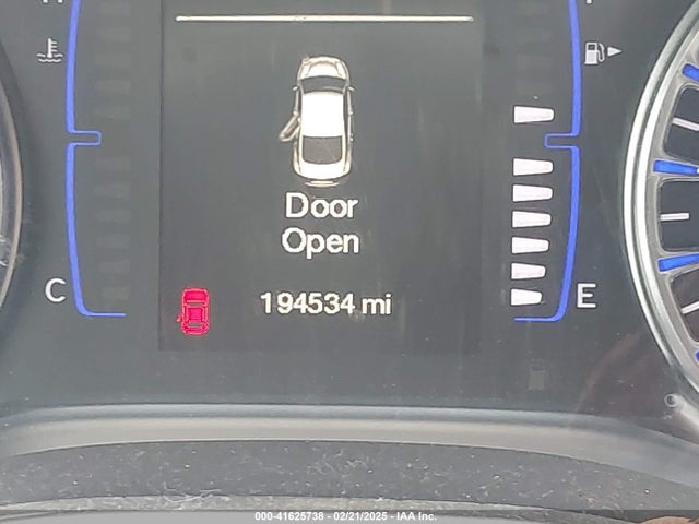 1C3CCCAB7FN670991 Chrysler 200 Limited