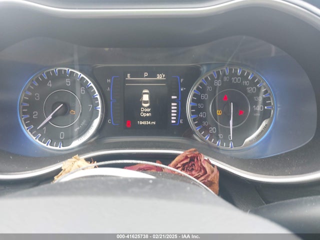 1C3CCCAB7FN670991 Chrysler 200 Limited