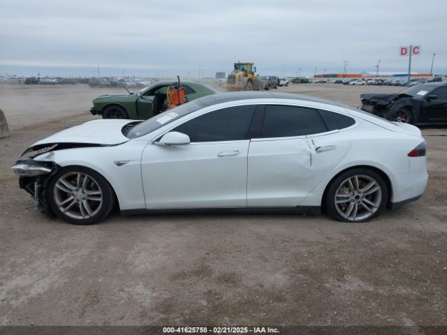 5YJSA1E16FF109621 Tesla Model S 60/70/85