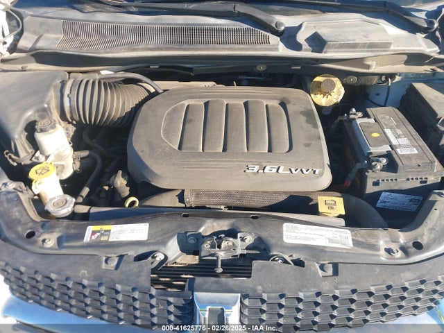 2C4RDGCG2JR251333 Dodge Grand Caravan Sxt