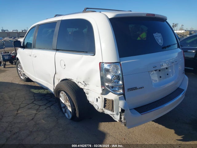 2C4RDGCG2JR251333 Dodge Grand Caravan Sxt