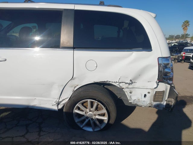 2C4RDGCG2JR251333 Dodge Grand Caravan Sxt