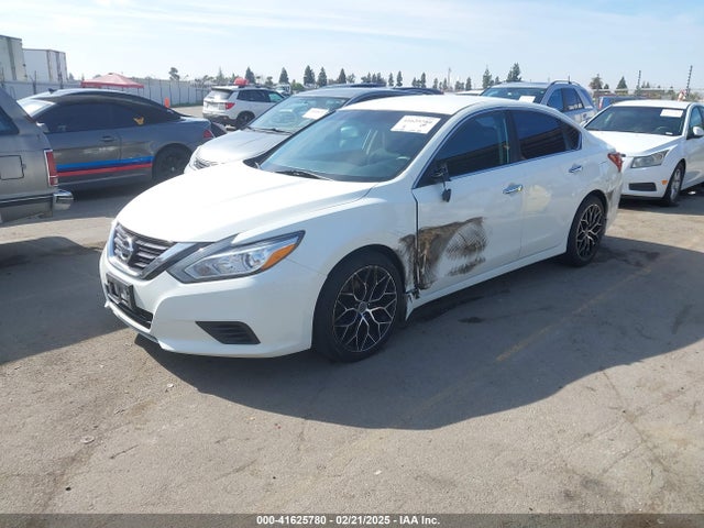 1N4AL3AP2JC111566 Nissan Altima 2.5 S
