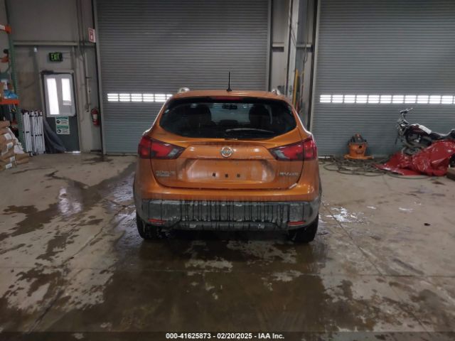 JN1BJ1CR9HW131669 Nissan Rogue Sport Sv
