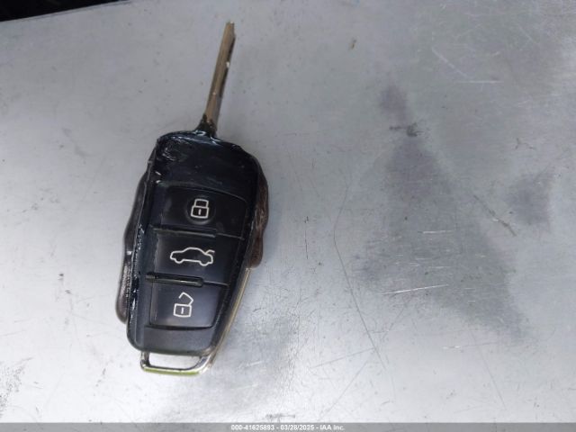 WAUB8GFF7J1050666 Audi A3