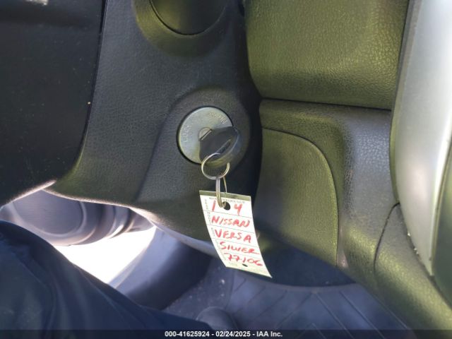 3N1CE2CP9EL379581 Nissan Versa Note Sv