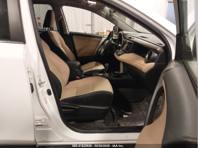 JTMRJREV8GD036180 Toyota Rav4 Hybrid Xle