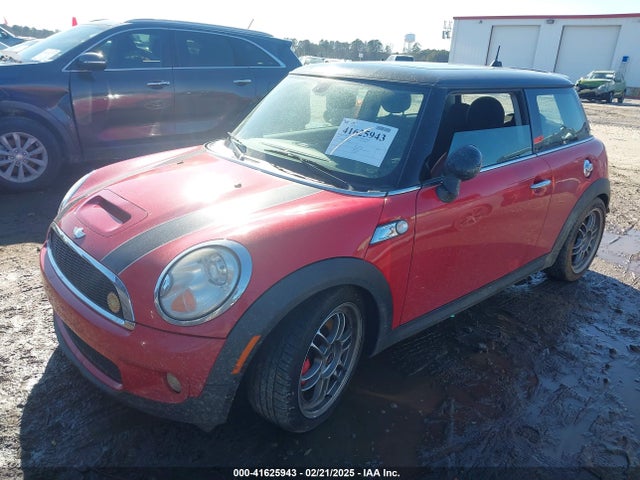 2007 MINI COOPER S WMWMF73517TT85638 Photo 1