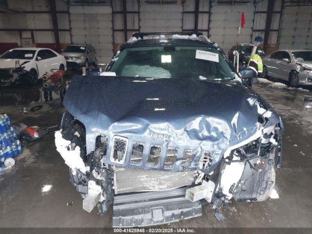 1C4PJMDN8KD438317 Jeep Cherokee Limited 4x4