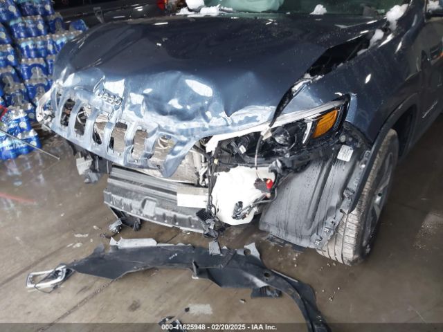 1C4PJMDN8KD438317 Jeep Cherokee Limited 4x4