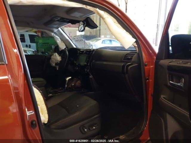 2024 TOYOTA 4RUNNER JTELU5JR4R6232473 Photo 4