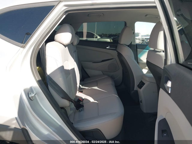 KM8J33AL6KU988298 Hyundai TUCSON SEL