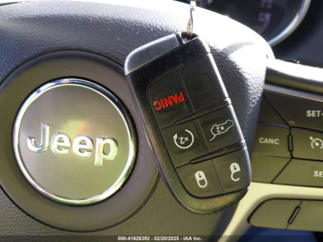 1C4RJEAG2LC306195 Jeep Grand Cherokee Altitude 4x2