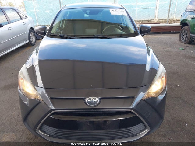 3MYDLBYV2HY166320 Toyota p5v