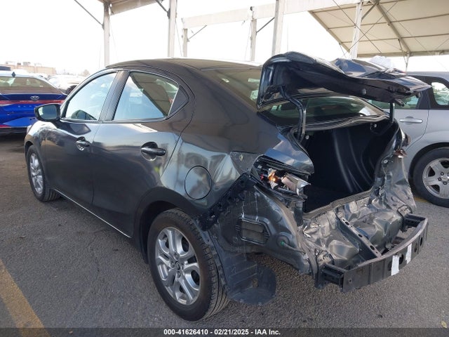 3MYDLBYV2HY166320 Toyota p5v