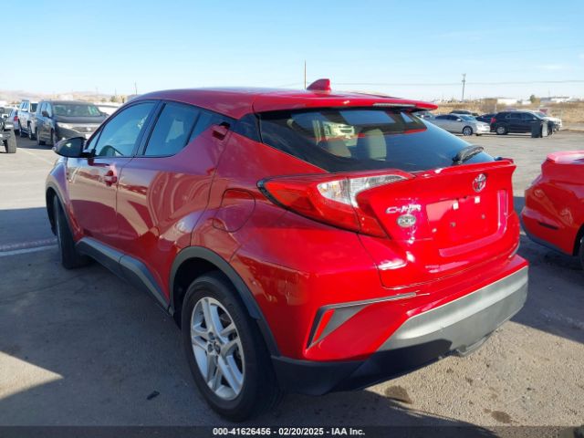 JTNKHMBX6L1069871 Toyota C-HR LE