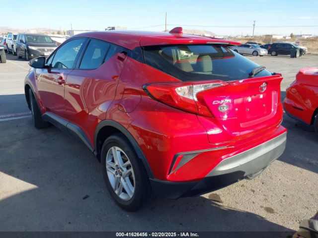 JTNKHMBX6L1069871 Toyota C-HR LE