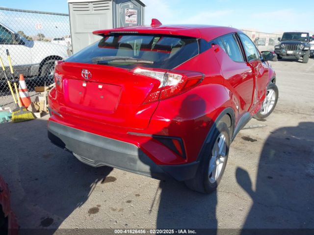 JTNKHMBX6L1069871 Toyota C-HR LE