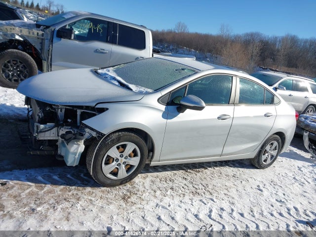 1G1BC5SMXJ7170171 Chevrolet Cruze Ls Auto