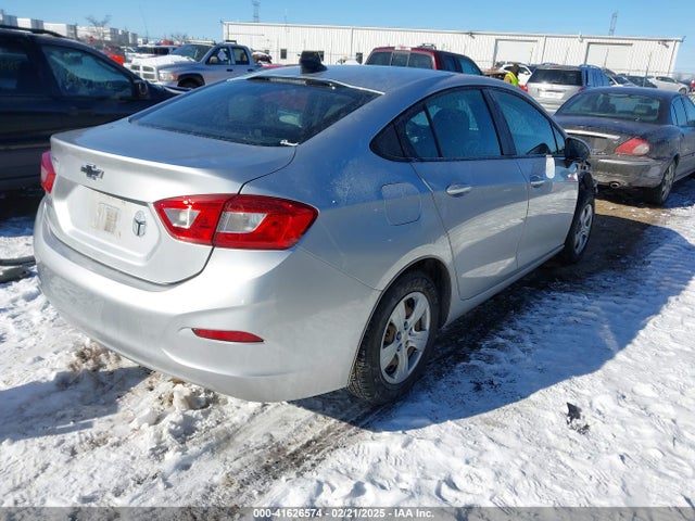 1G1BC5SMXJ7170171 Chevrolet Cruze Ls Auto
