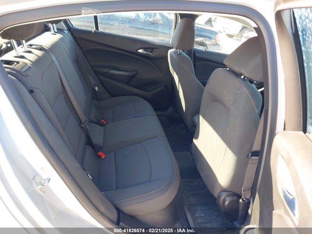 1G1BC5SMXJ7170171 Chevrolet Cruze Ls Auto