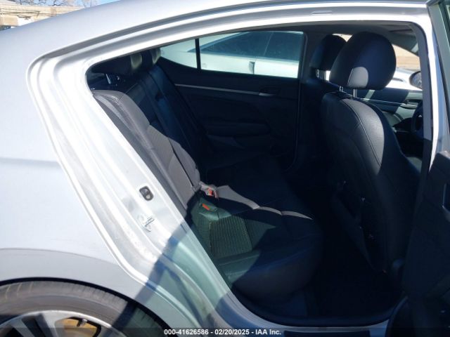 KMHD84LF3HU061750 Hyundai Elantra Limited
