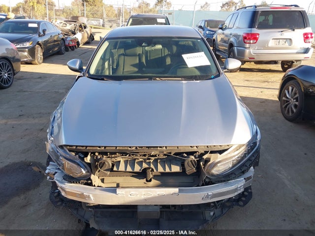 1HGCV3F17NA001729 Honda ACCORD HYBRID