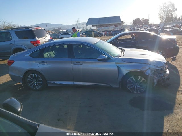 1HGCV3F17NA001729 Honda ACCORD HYBRID
