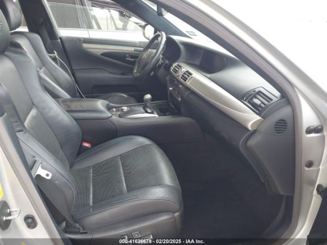 2013 LEXUS LS 460 JTHBL5EF2D5121288 Photo 4