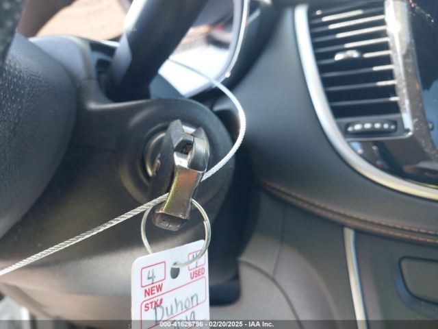 3GNCJKSB1KL115675 Chevrolet TRAX LS