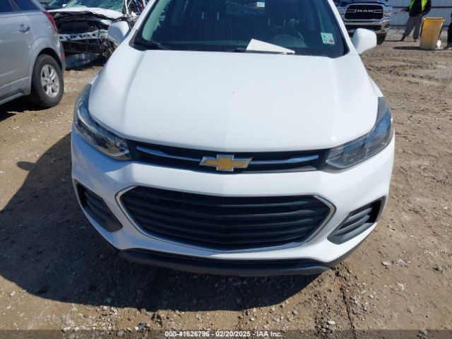 3GNCJKSB1KL115675 Chevrolet TRAX LS