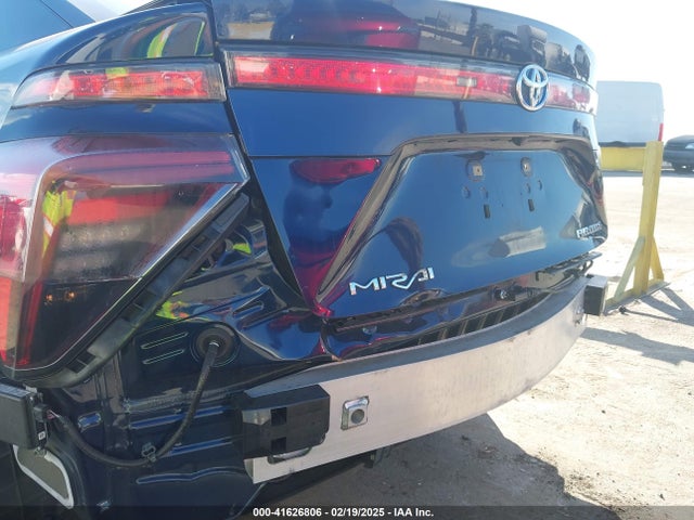 JTDBVRBD8HA001921 Toyota Mirai