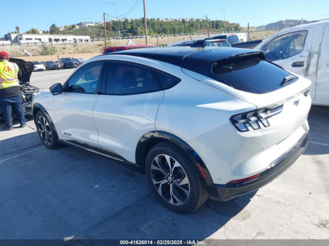 3FMTK3SU1NMA50186 Ford Mustang Mach-e Premium