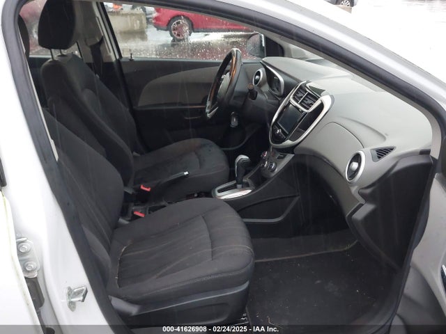 1G1JD5SG6H4131172 Chevrolet Sonic Lt Auto
