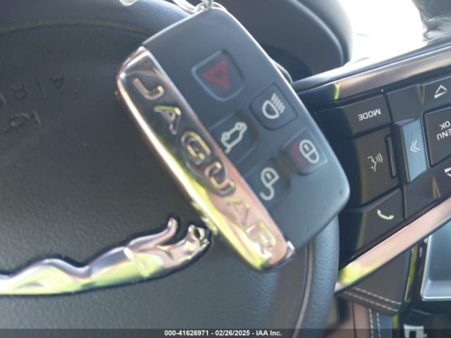 SADCM2BV7HA090411 Jaguar F-PACE S