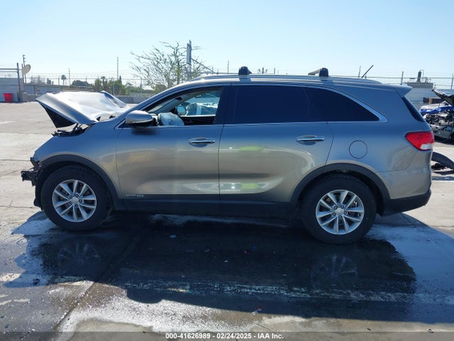 KIA Sorento 3.3l Lx 2018 5XYPGDA57JG344609 Image 14