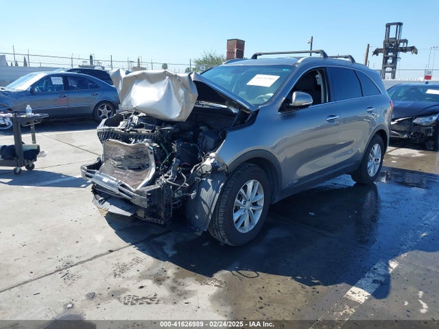 KIA Sorento 3.3l Lx 2018 5XYPGDA57JG344609 Image 2
