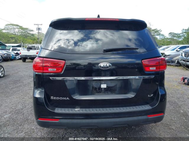 KNDMB5C11L6658151 KIA SEDONA LX