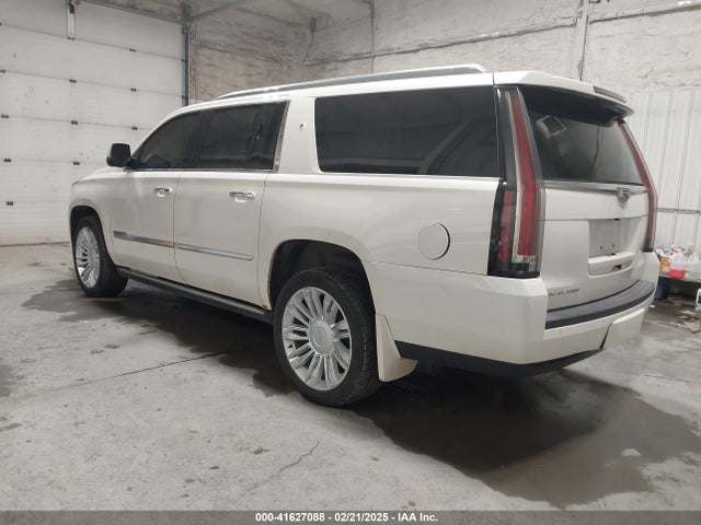 2015 CADILLAC ESCALADE ESV 1GYS4TKJ6FR615445 Photo 2