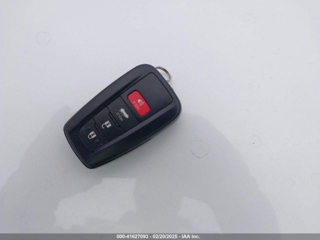 4T1B21HK1JU006975 Toyota Camry Hybrid Xle