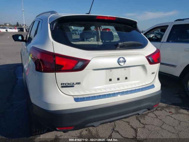 JN1BJ1CP9JW164708 Nissan Rogue Sport Sv