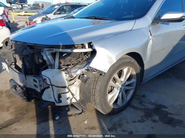 1G1ZD5STXJF248666 Chevrolet MALIBU LT