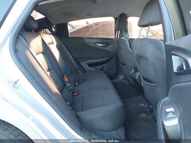 1G1ZD5STXJF248666 Chevrolet MALIBU LT