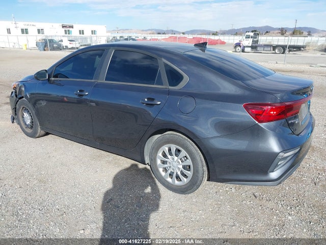3KPF24AD5KE062887 KIA FORTE FE