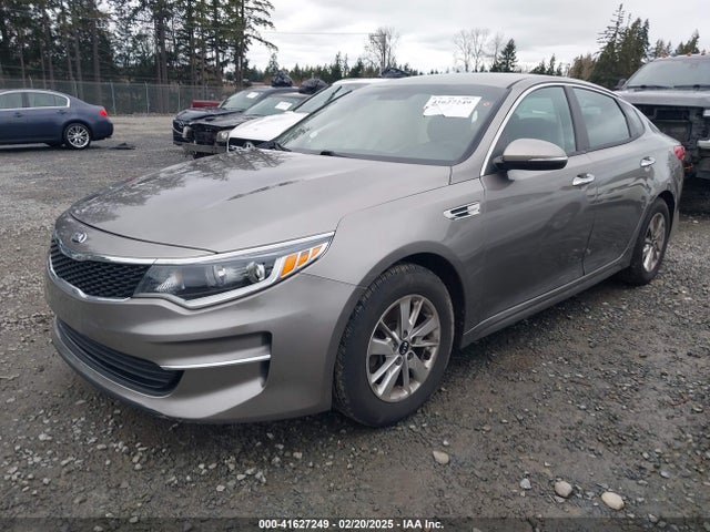 KIA Optima Lx 2018 5XXGT4L33JG189813 Image 2